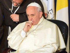 Papst Kruzifix3